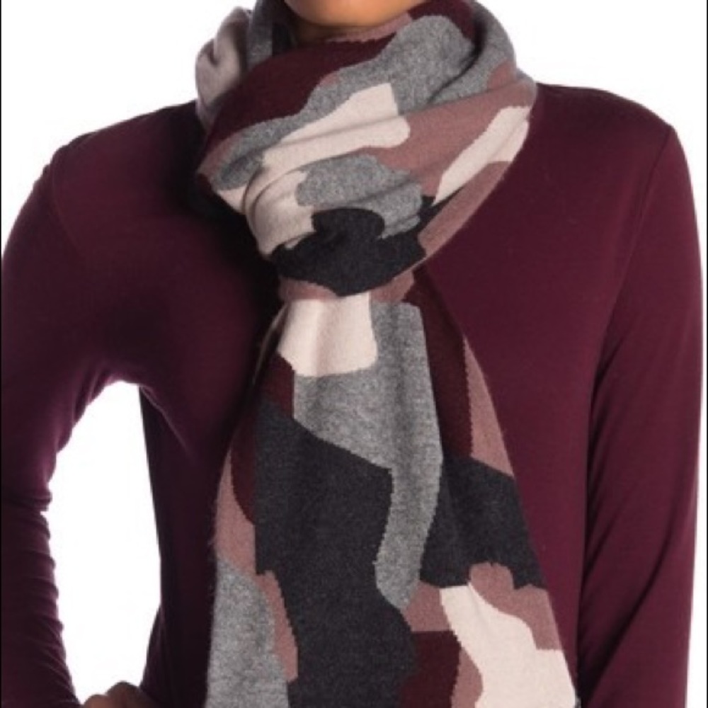 SKULL CASHMERE Wool Cashmere Blend Scarf